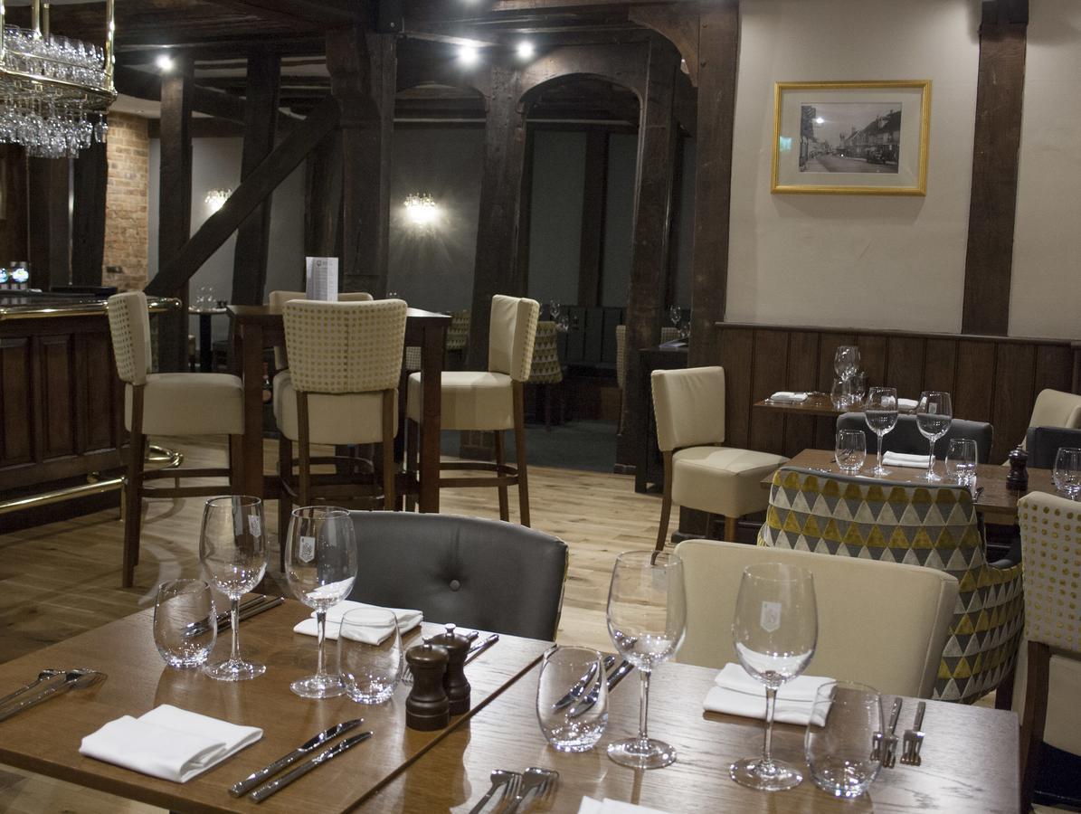 The Swan Hotel Bar And Grill Молдон Екстер'єр фото